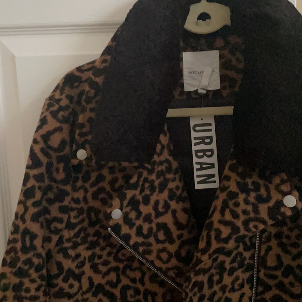 Leopard Print Jacket - Picture 2 of 5